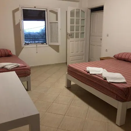 House Vendégház 3*