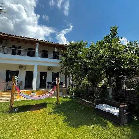 House 3* Himare