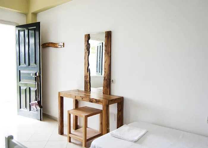 House 3*