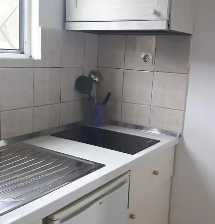 Πανσιόν House