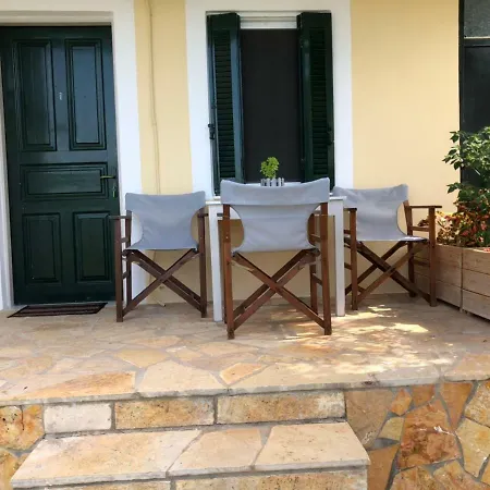 House Πανσιόν 3*