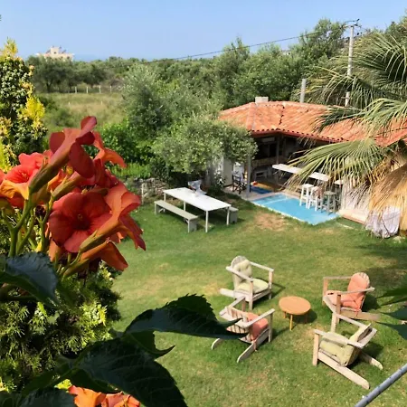 House Πανσιόν