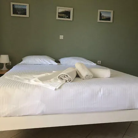 Πανσιόν House